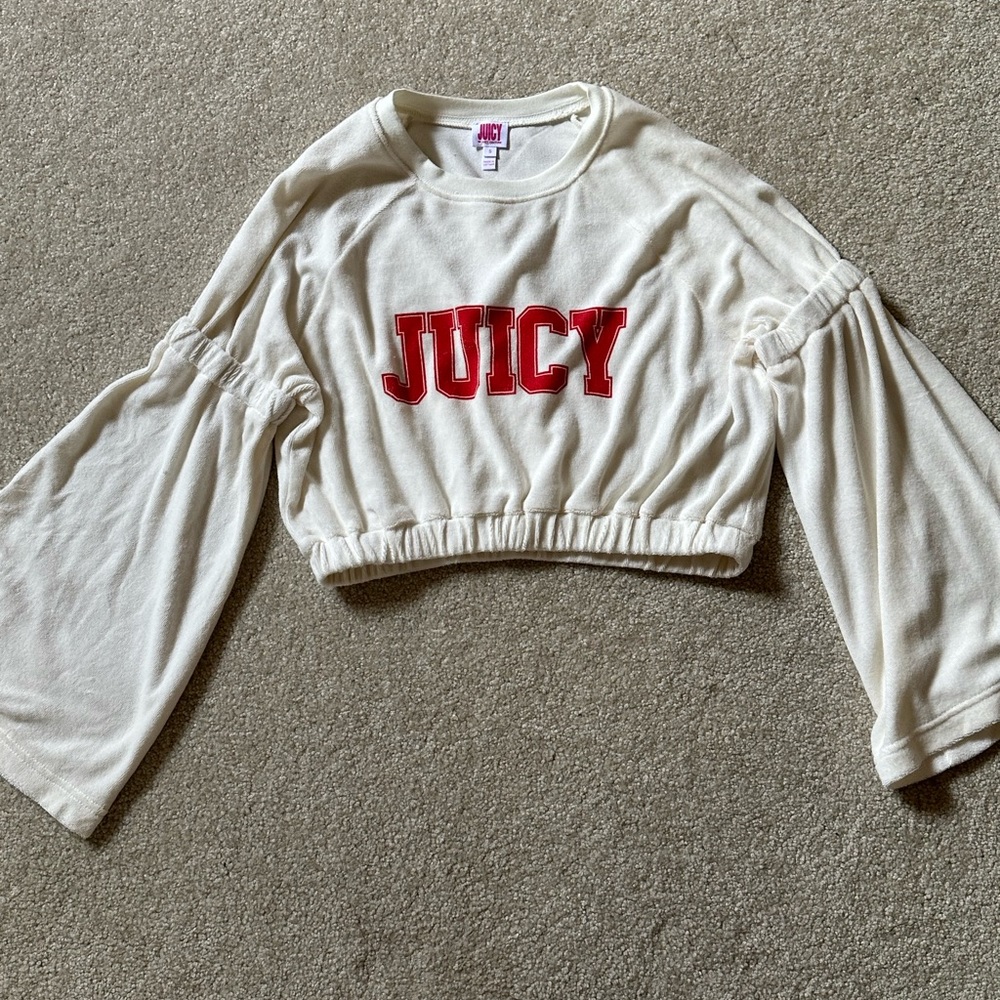 NWOT Juicy Couture Off White Cropped Sweat Shirt. Size Small.